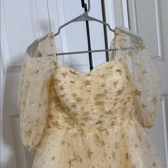Elegant Starry Cream and Gold Baby Doll Dress - Picture 4 of 8